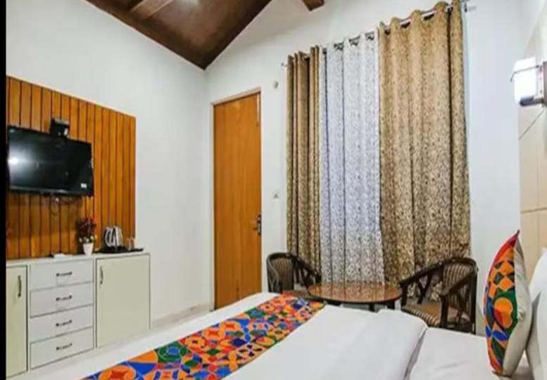 Hotel Global Corporate Noida Extérieur photo